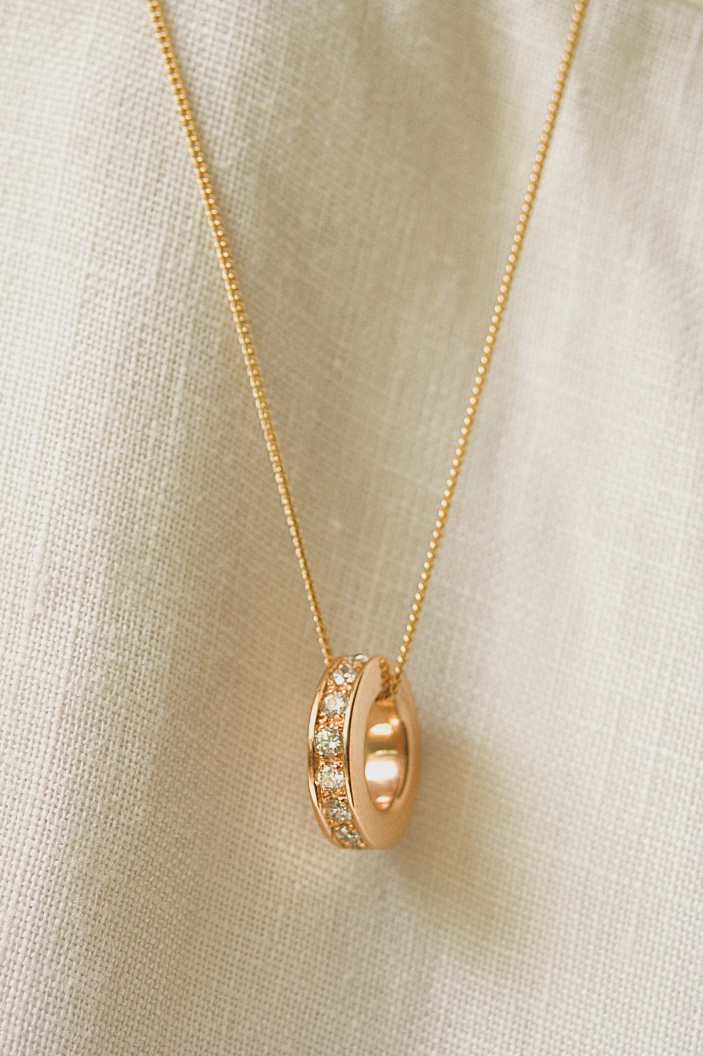 Solix Oro Rojo 18k + 1.12 ktes brillantes