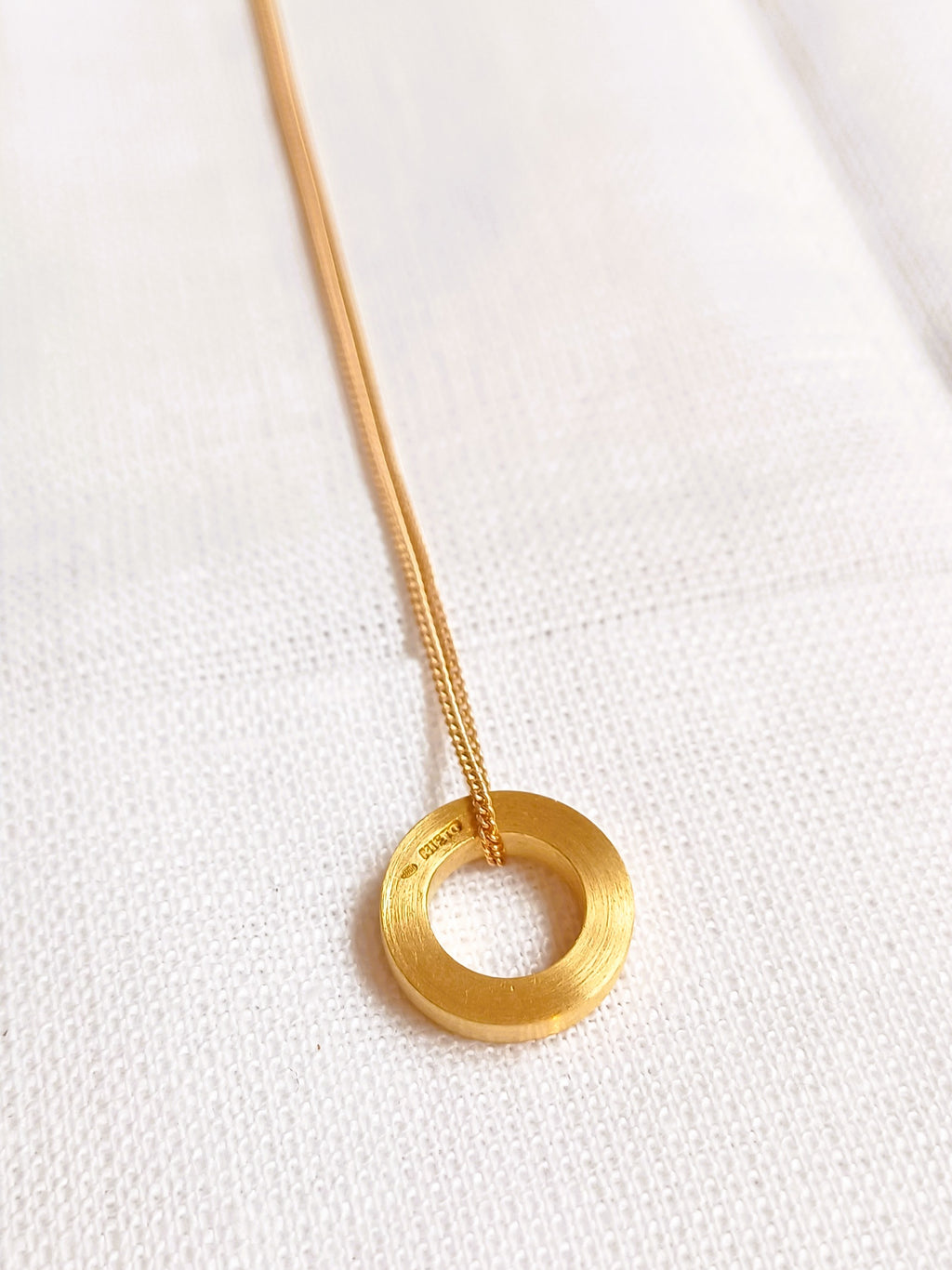 Circulo oro puro 999.9